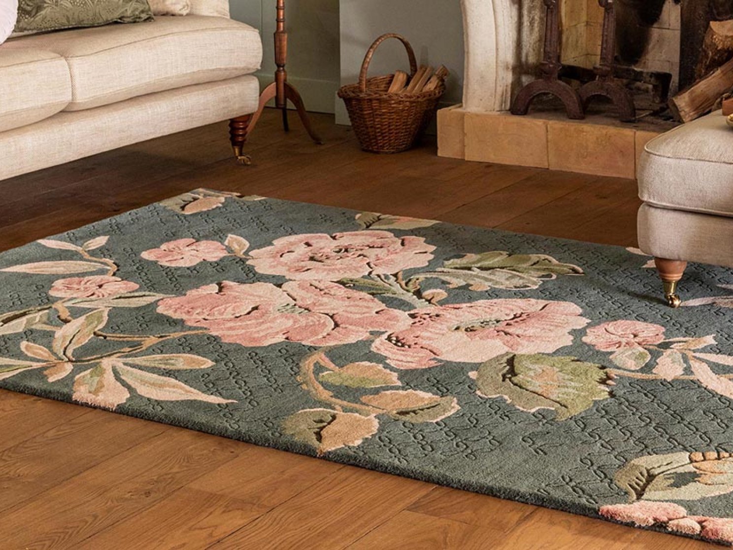 LAURA ASHLEY